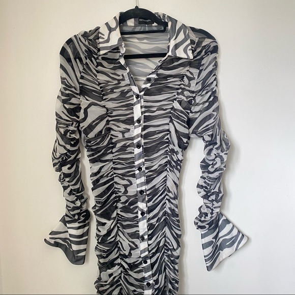 PLT zebra print ruched mesh button up dress - Picture 5 of 9